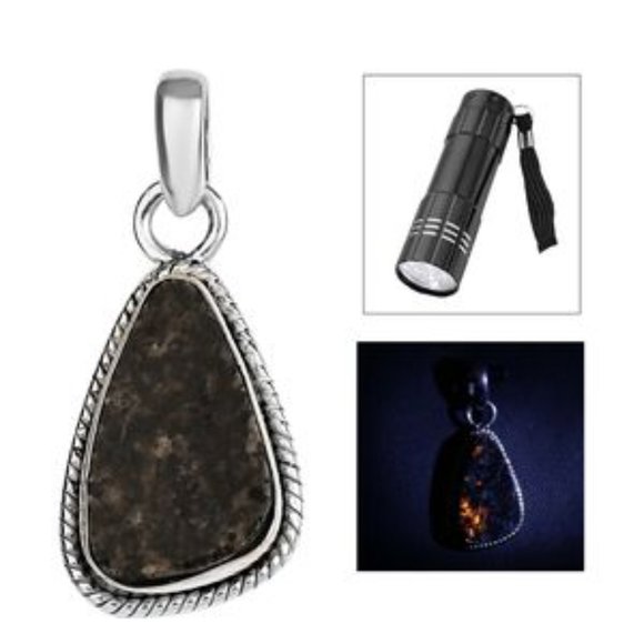 Artisan Crafted Natural Yooperlite Pendant in D'Joy Sterling Silver 6.20 ctw - Picture 2 of 10